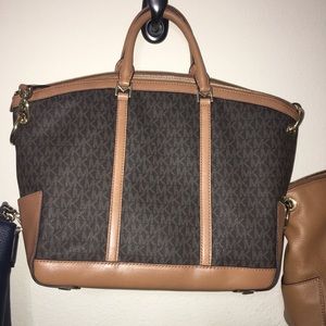Michael Kors Beckett Large Logo Satchel